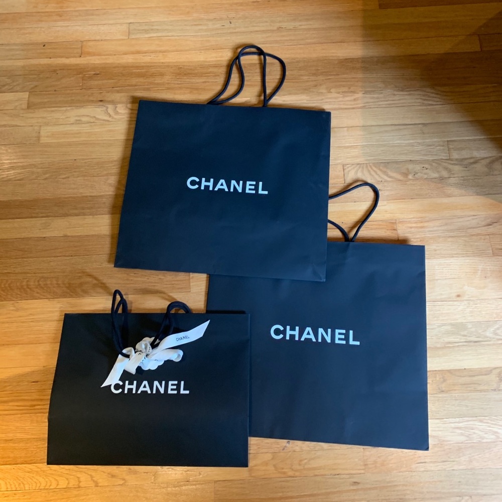 Chanel shopping bag